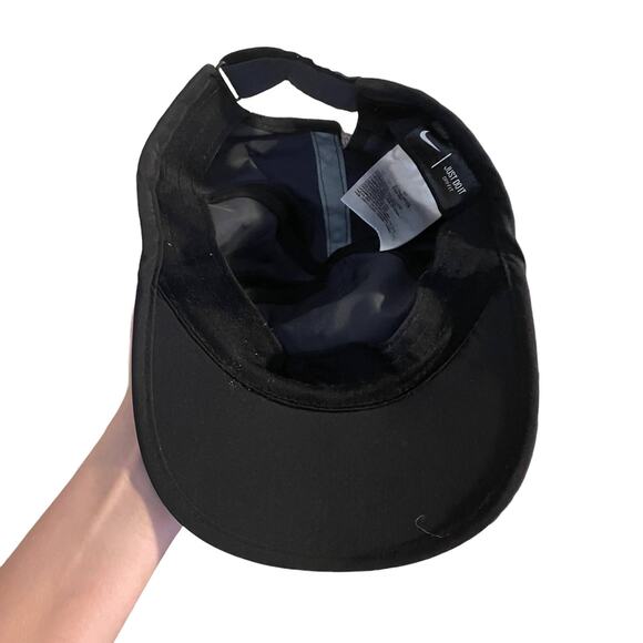 Nike athletic sport hat - Picture 4 of 4